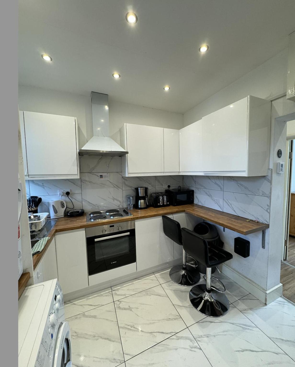Marvellous For 8 People In Battersea - Zone 1, 3 Min Walking From The Main Station Appartement Londen
