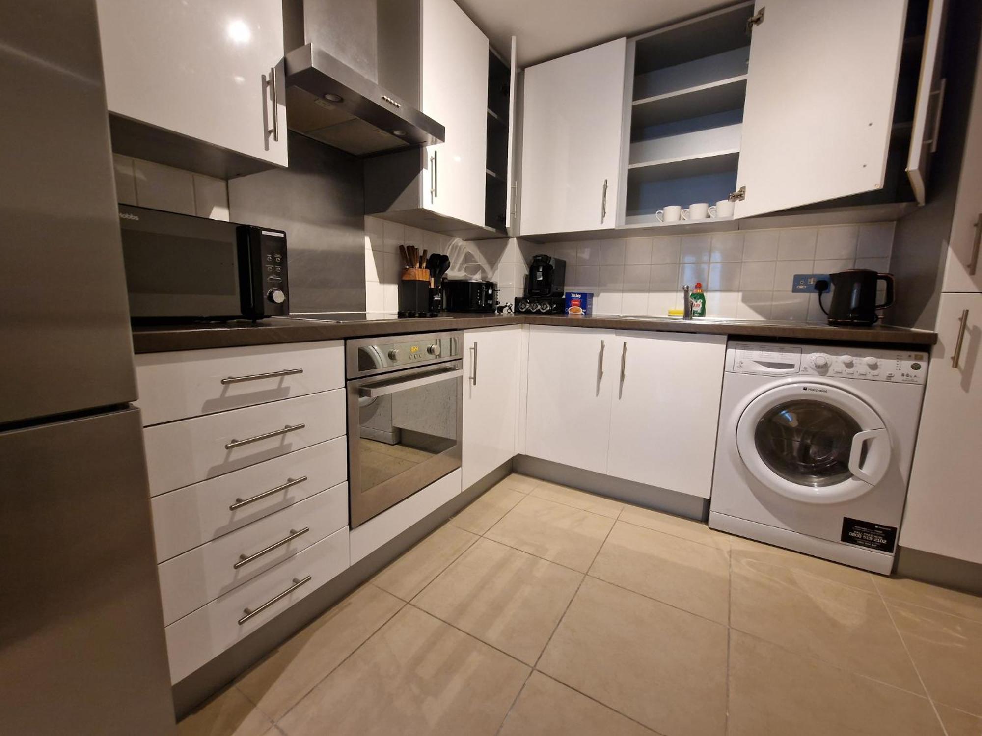 Deluxe Two-bedroom Vauxhall Apartment London