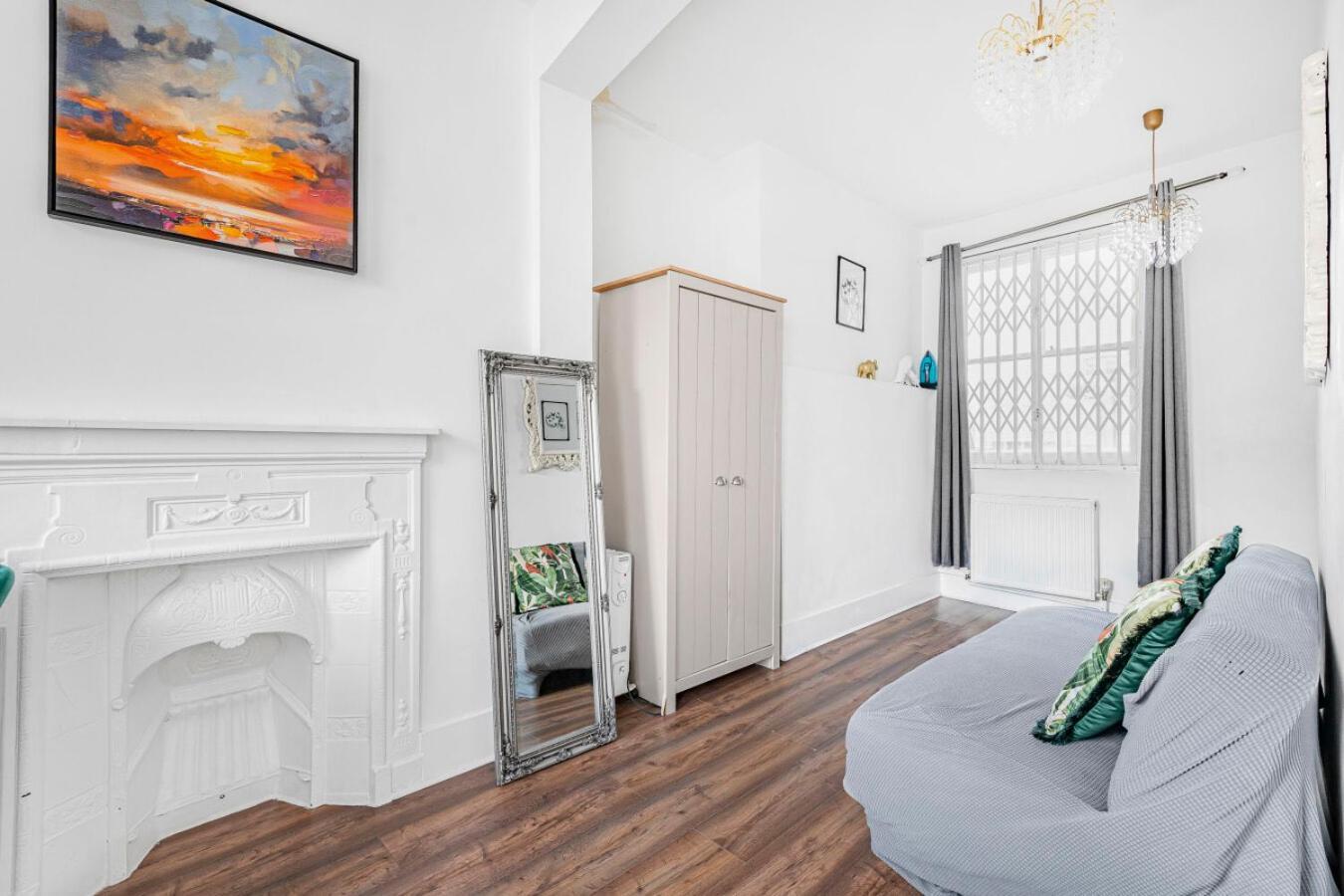 Tower Bridge Apartment