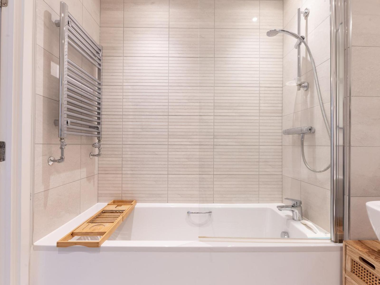 Apartamento Pass The Keys Stylish Flat Near Charlton Station *