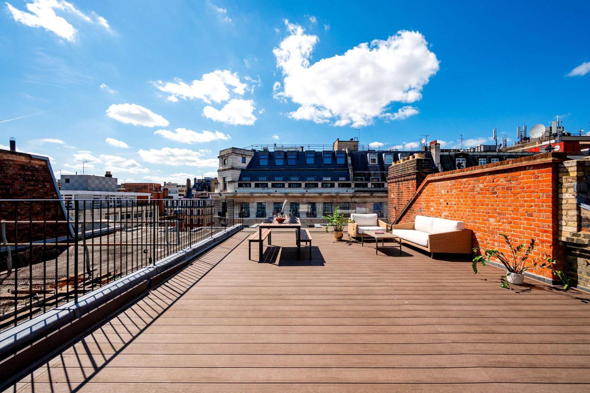 Fitzrovias 3 Bedroom 4 Bathroom Penthouse With Terrace Aircooling And Lift Apartment *