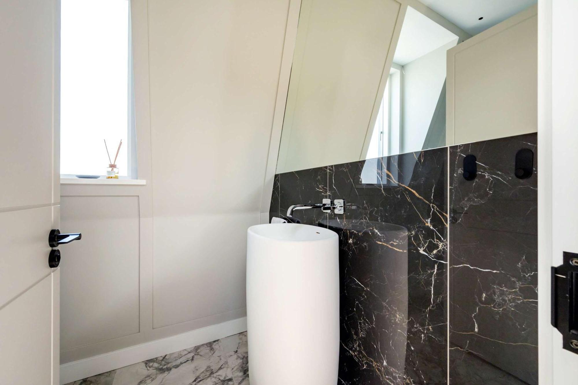 Fitzrovias 3 Bedroom 4 Bathroom Penthouse With Terrace Aircooling And Lift Apartment
