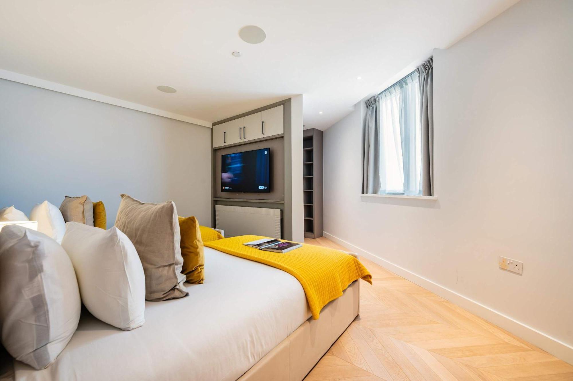 Fitzrovias 3 Bedroom 4 Bathroom Penthouse With Terrace Aircooling And Lift London