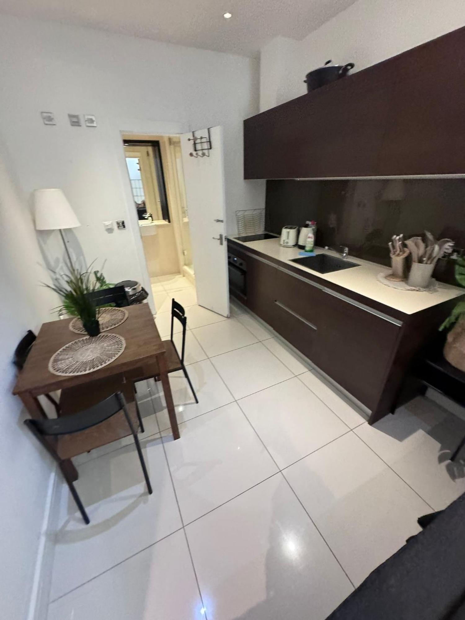 One Bedroom Flat Near Of London,soho-covent Garden * Londen