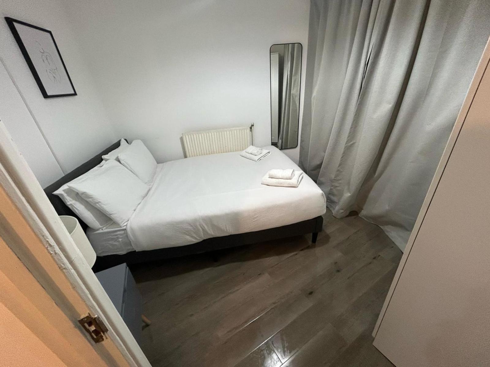 Chelsea Area Stunning 4 Bedrooms *