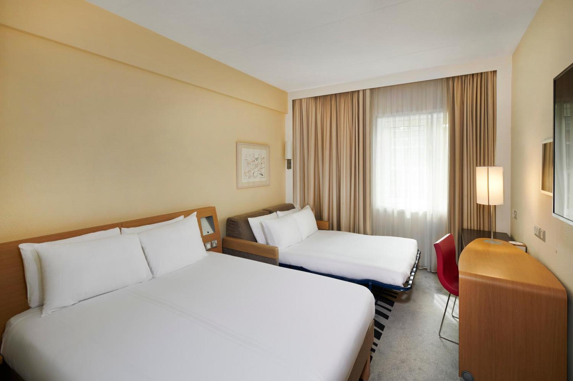 Novotel West Hotel