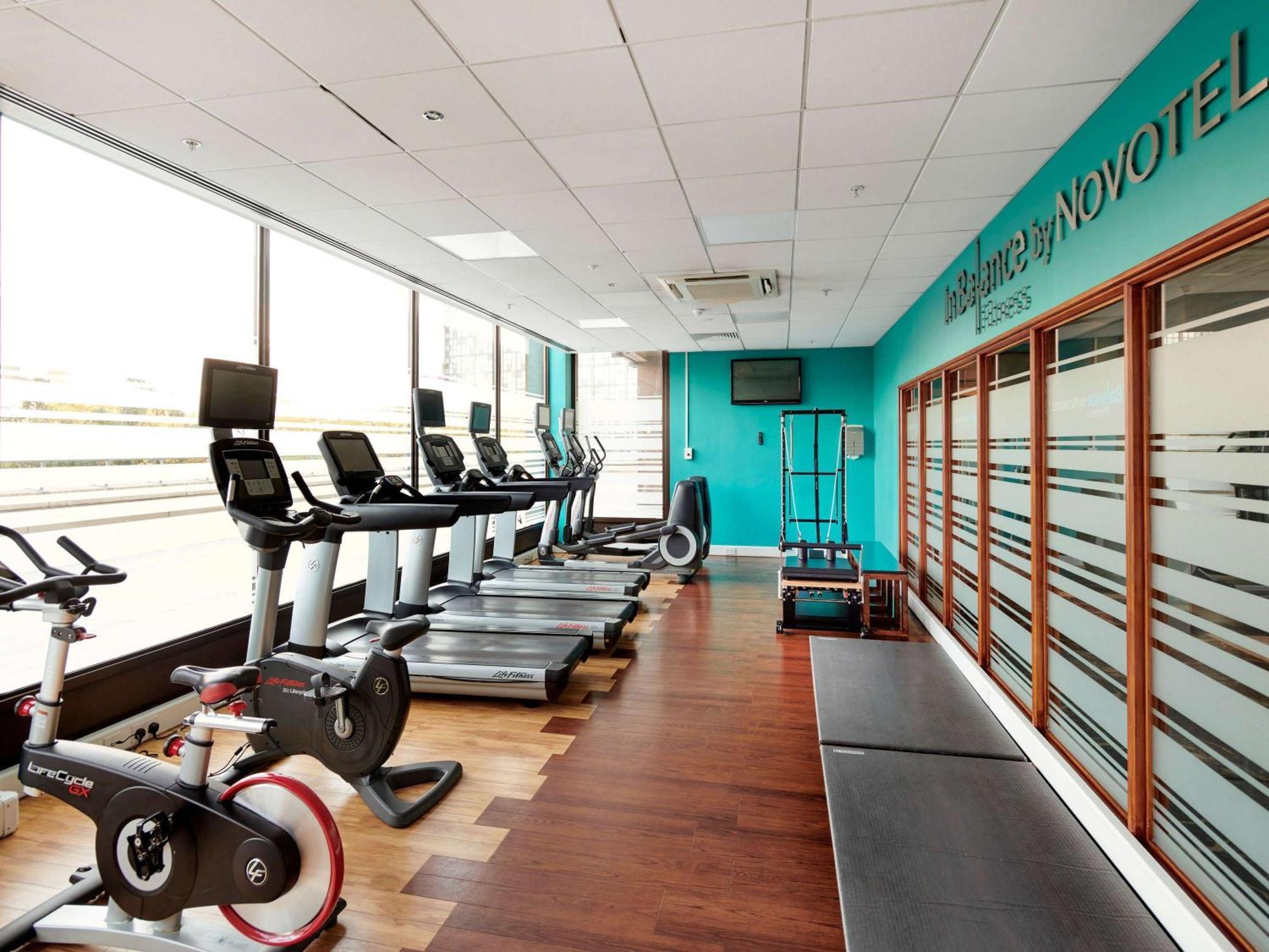 Novotel West 4*