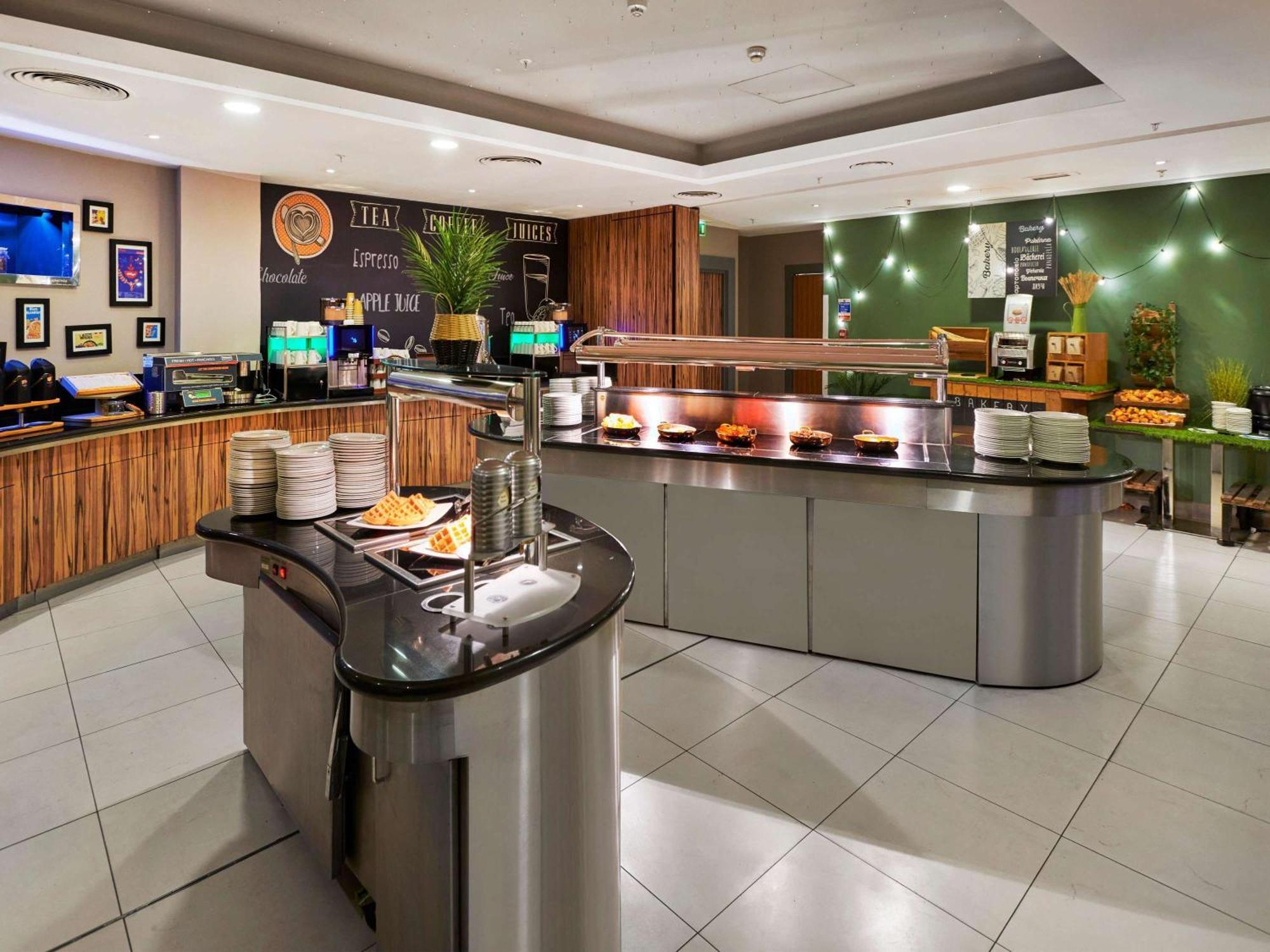 Novotel West London