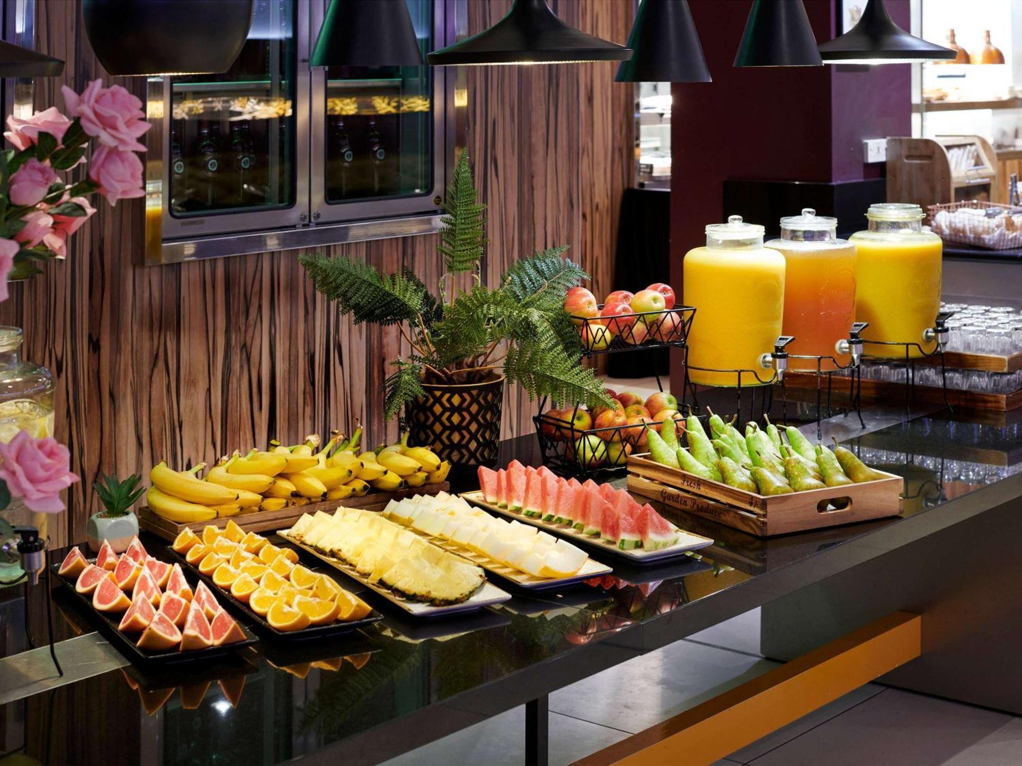 Hotel Novotel West