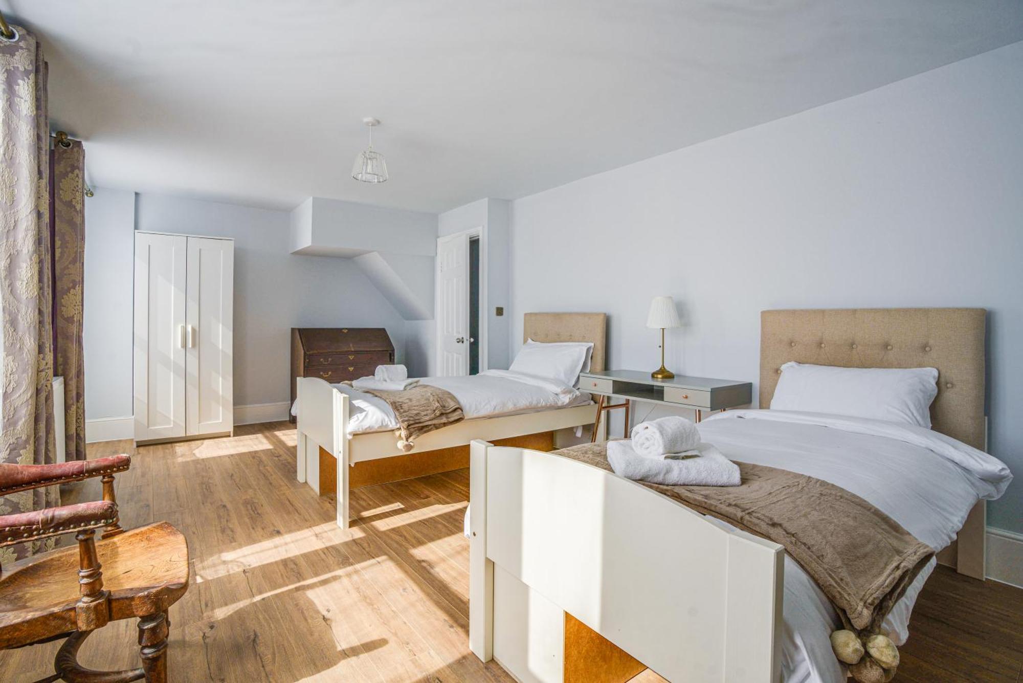 Spacious 4br Family & Corporate Holiday home London