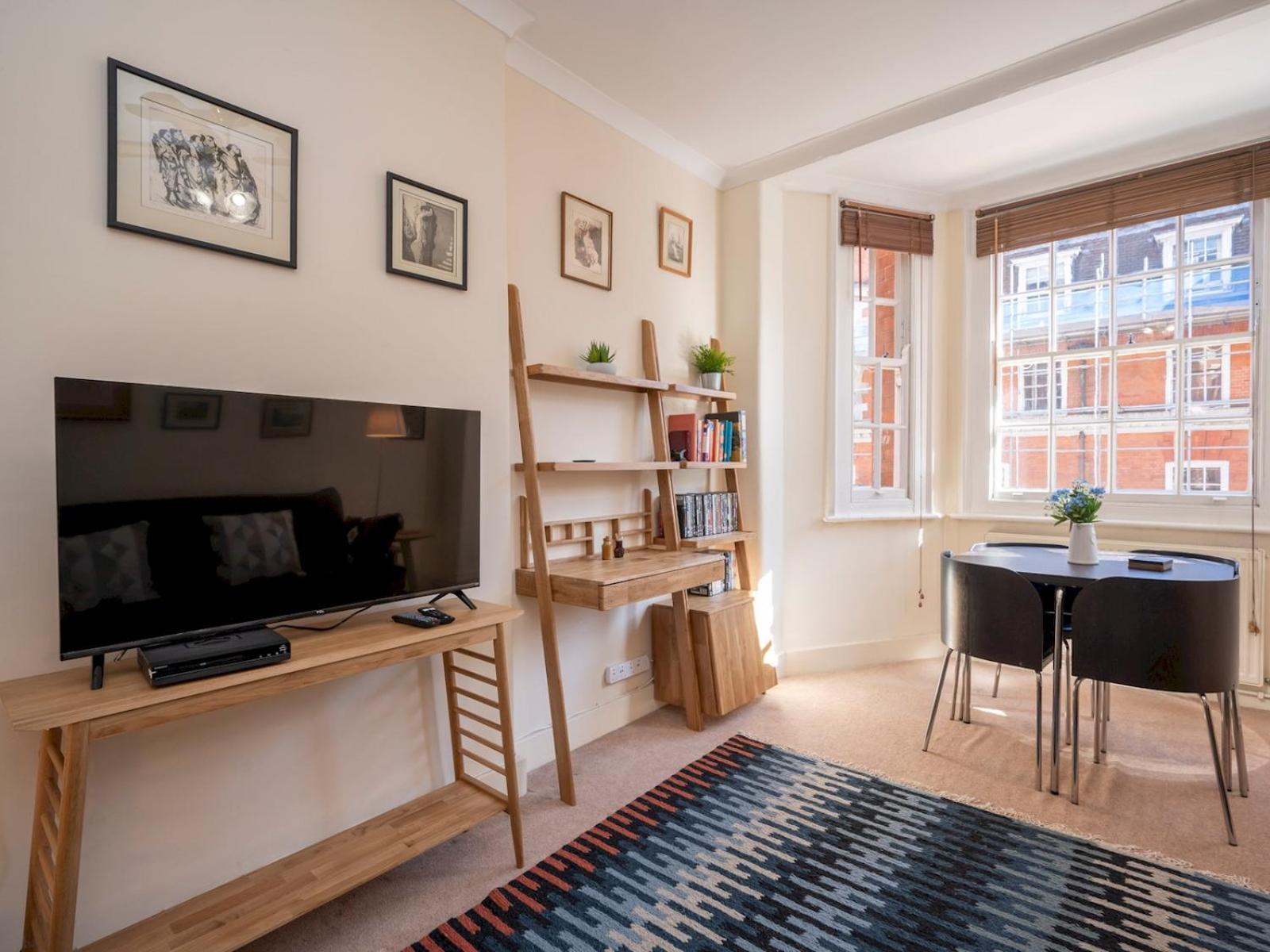 Apartment Elegant Bloomsbury Flat In Historic Pass The Keys