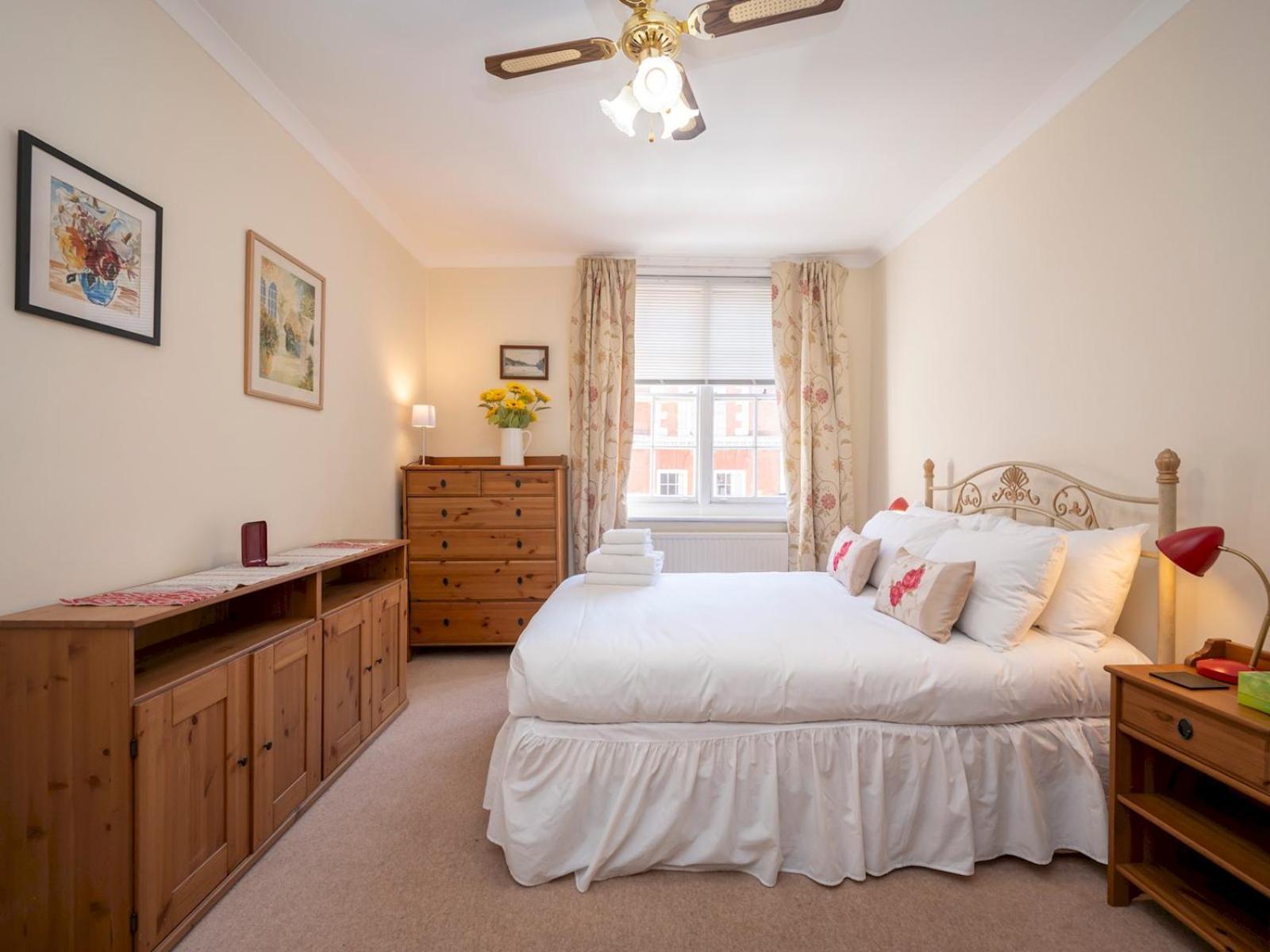 Apartment Elegant Bloomsbury Flat In Historic Pass The Keys London