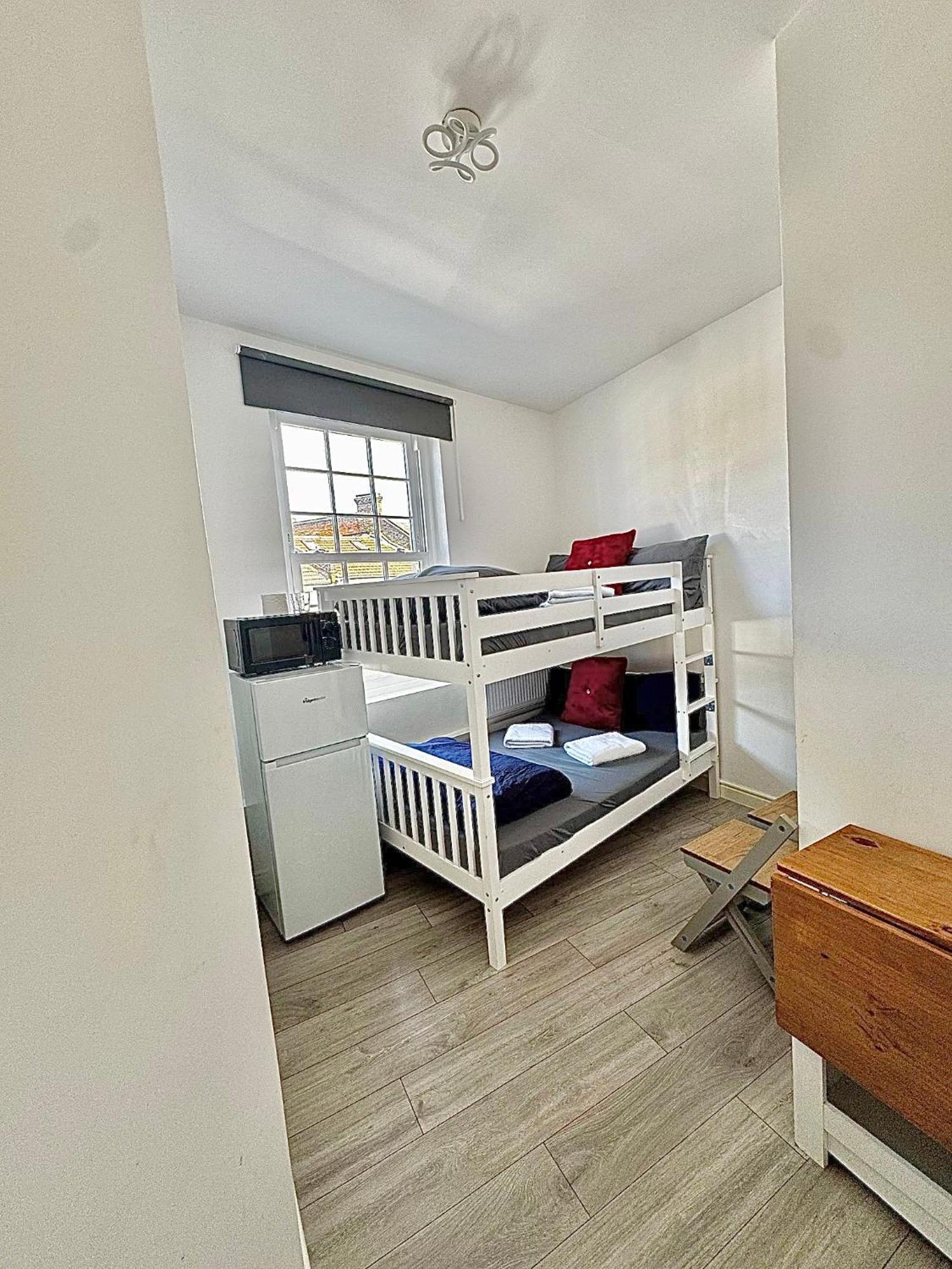 Willesden Guest house London