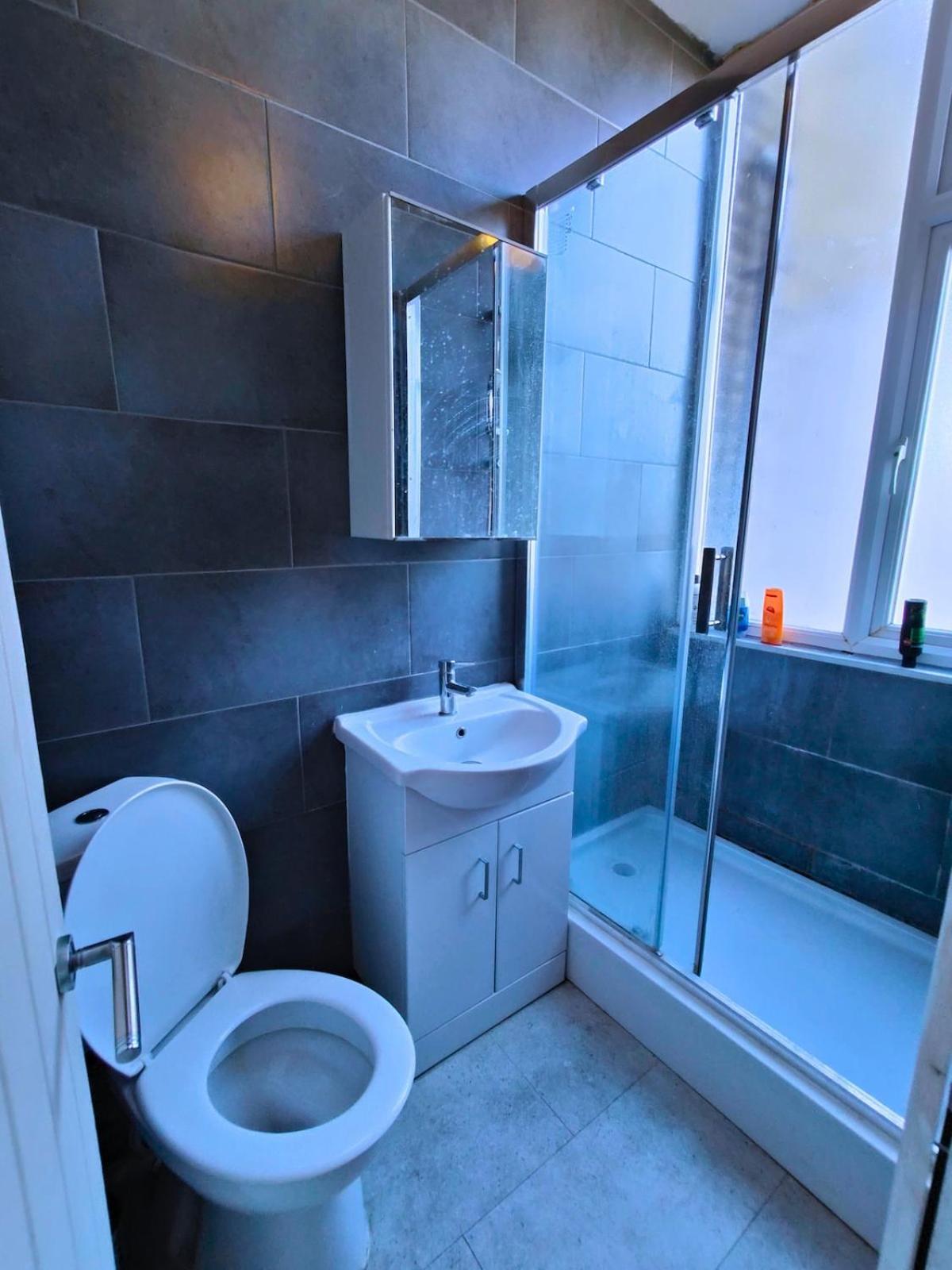 Apartment R10 Stylish Double, Prime Spot