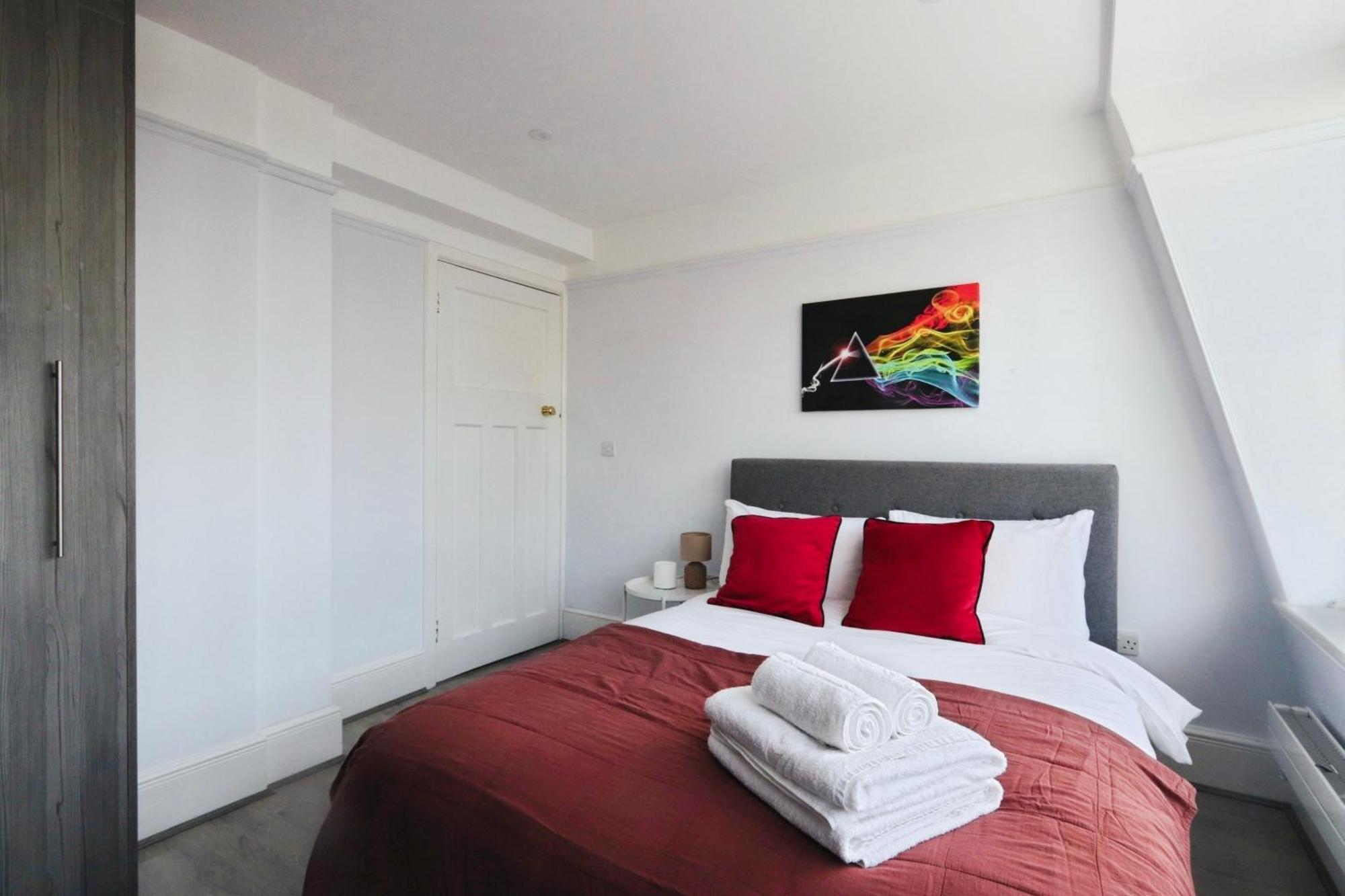 Apartamento Large 3 Bedrm In Heart Of Theatre Land Londres