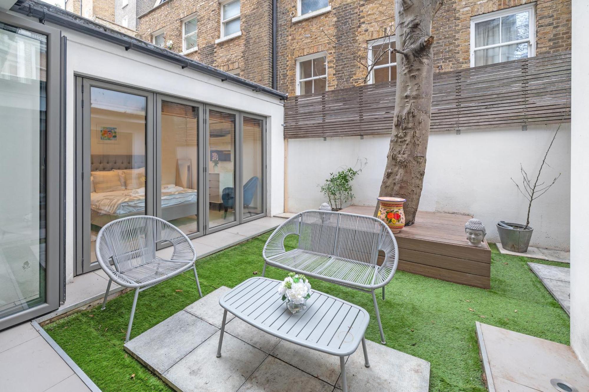 Casa Italia Near South Kensington, Hyde Park And Gloucester Road Station - Outside Space Private * London