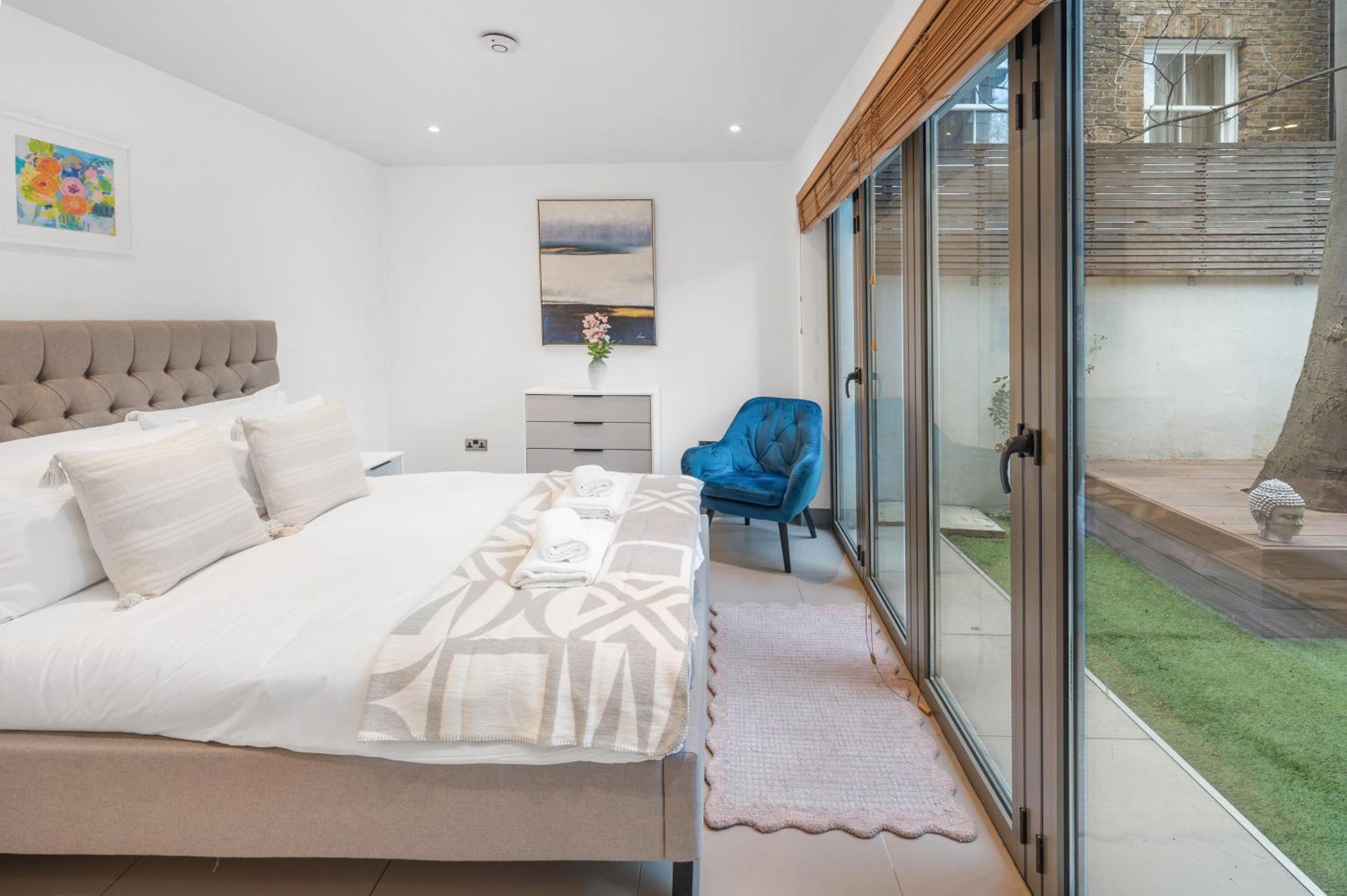 Casa Italia Near South Kensington, Hyde Park And Gloucester Road Station - Outside Space Private London