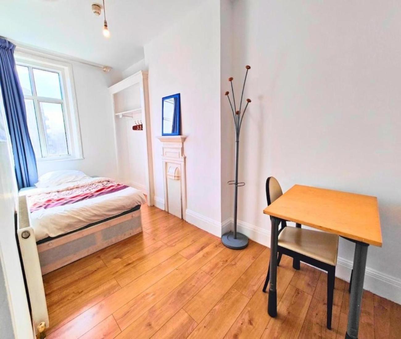 R10 Stylish Double, Prime Spot Apartment *