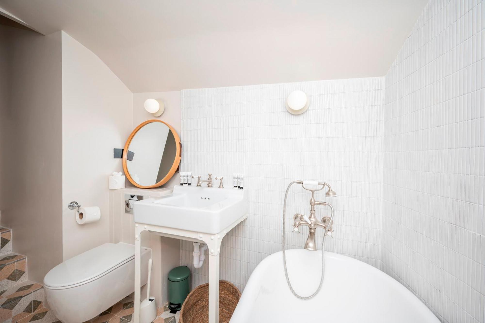 Pass The Keys Luxury Stylish Duplex With Private Garden London