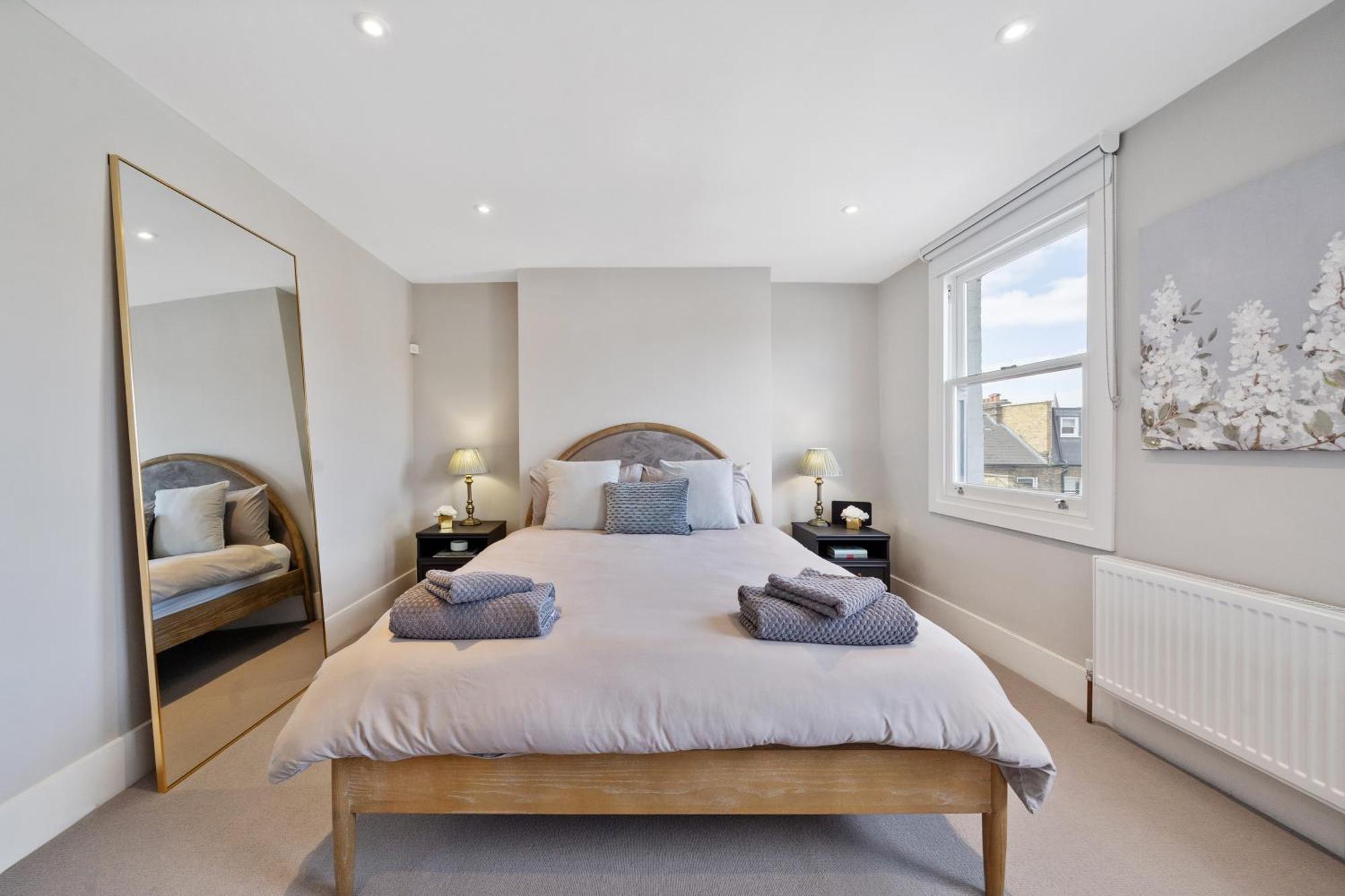 4 Bedroom House With Garden In Battersea Close To Chelsea Сasa de vacaciones Londres