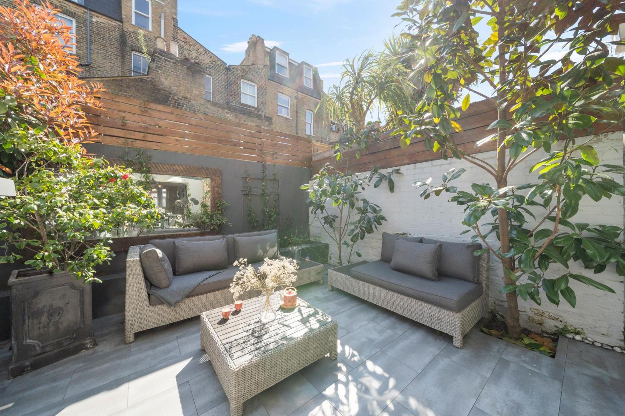 4 Bedroom House With Garden In Battersea Close To Chelsea Сasa de vacaciones *