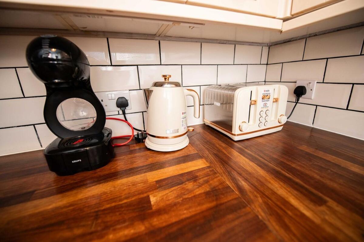 Apartamento Spacious Mews Flat With Parking Londres