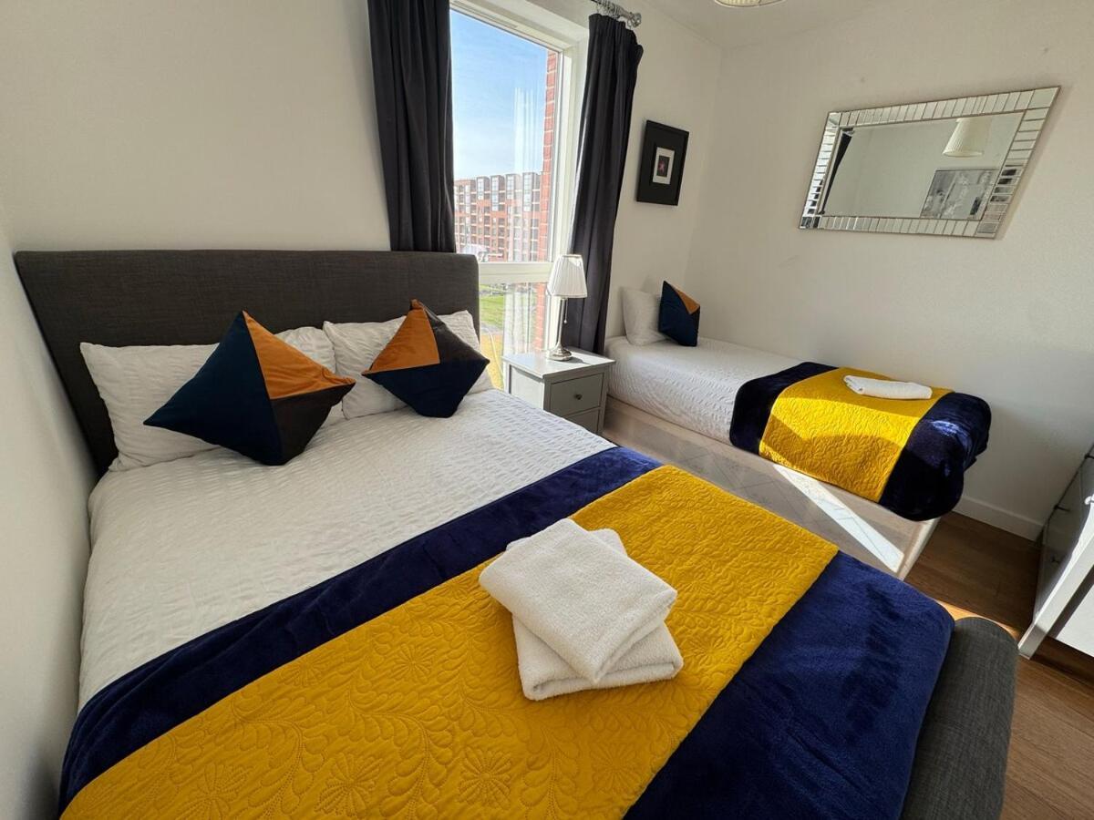 Apartment Amazing Riverview 3bedrooms, 2bathrooms, Balcony, Parking *