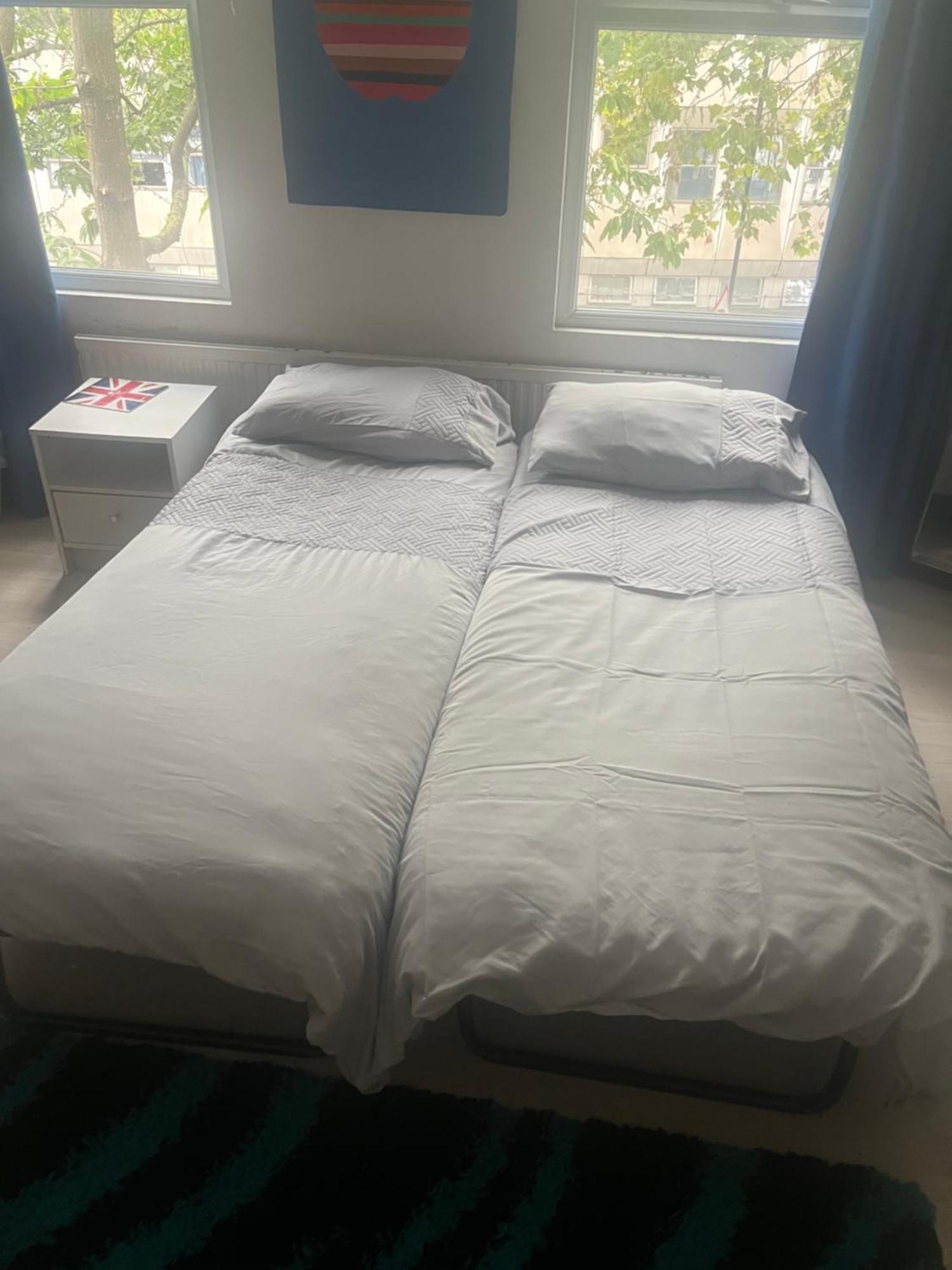 Apartment Renovated 4 Bed Flat In Islington *