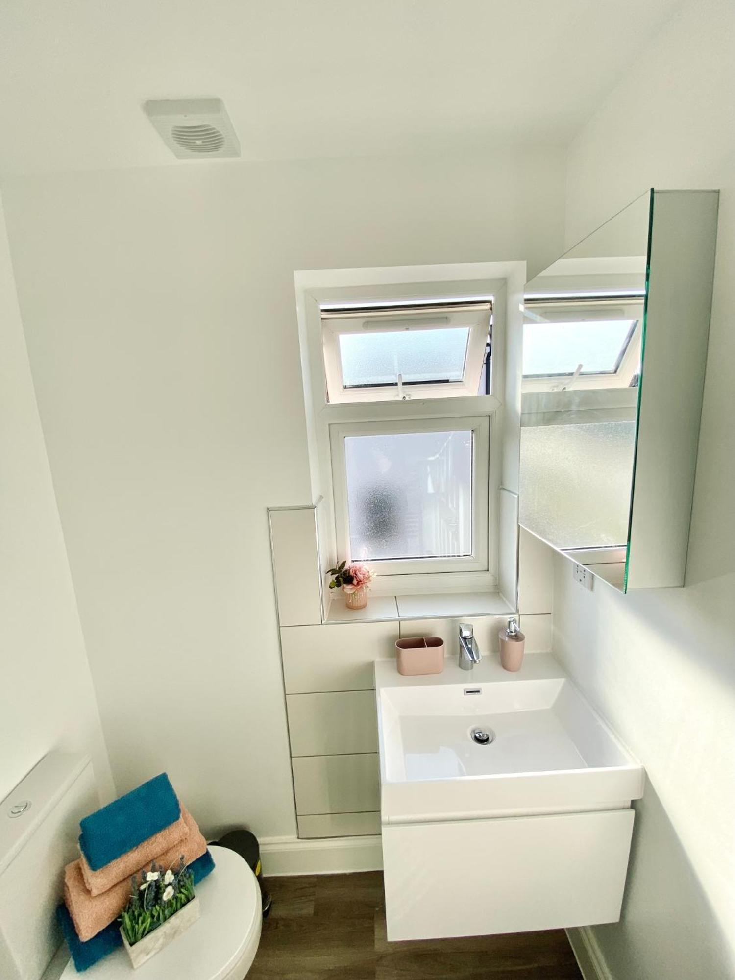 Bright Loft 30min To Appartement Londen