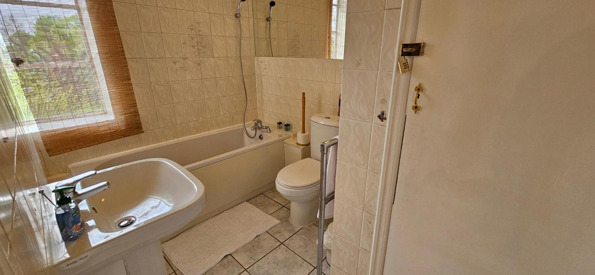 Apartment Elegant 1-Bed Flat, Sleeps 5, London Nw6 - 5 Mins To Jubilee, Bakerloo & Overground Lines