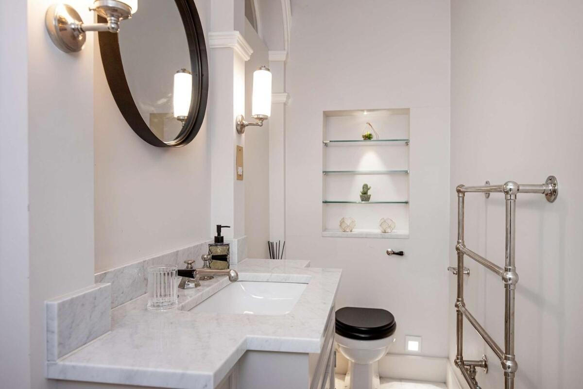 Luxury-hyde Park-2 Bedrooms 2 Bathrooms - Quiet Apartment *
