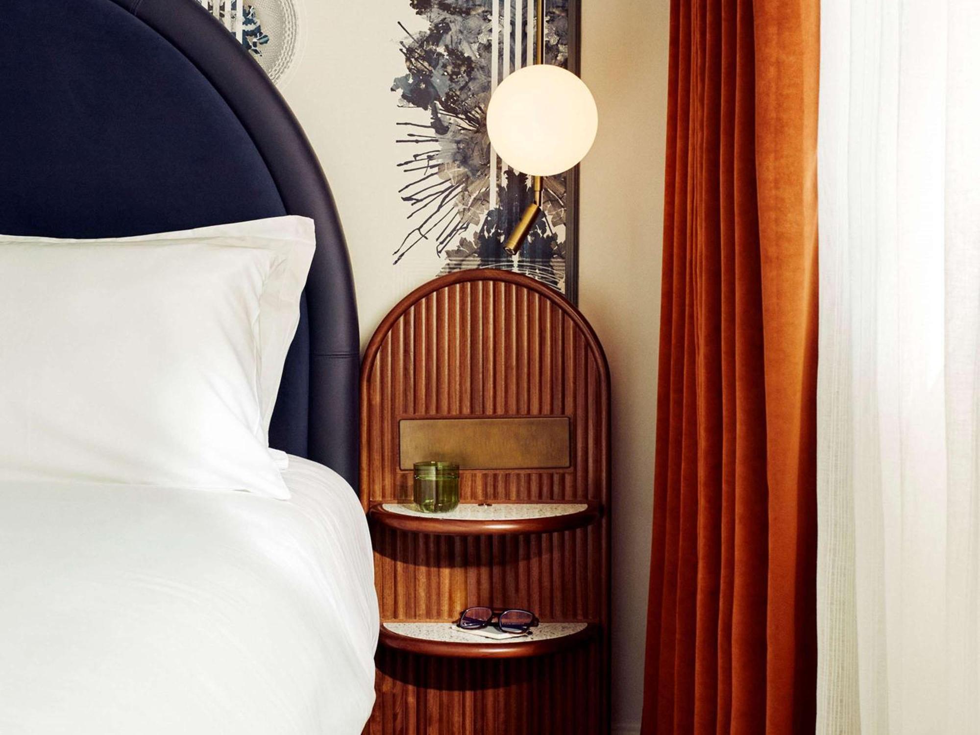 Hyde Hotel 4*