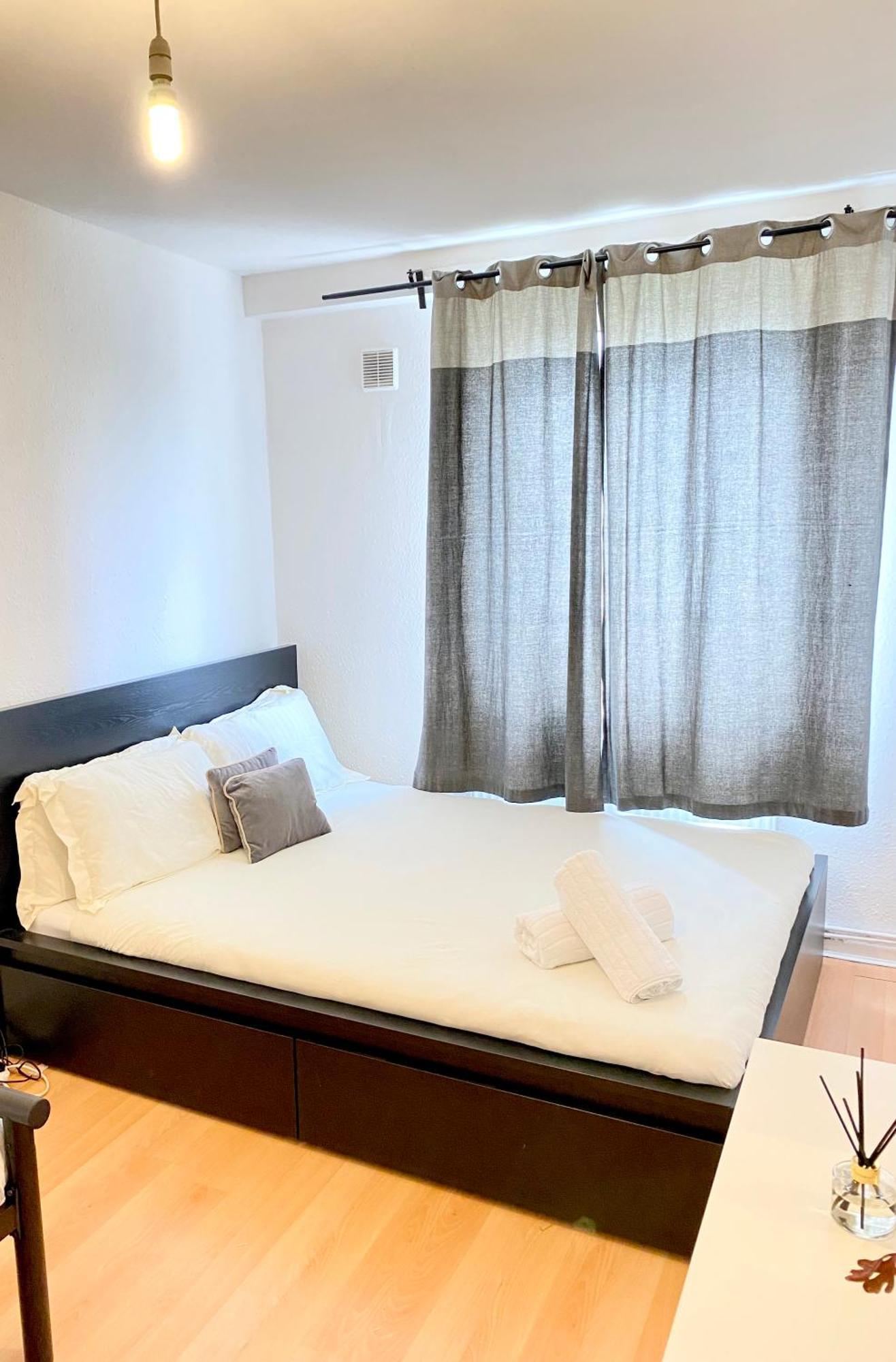Homestay Harolds London