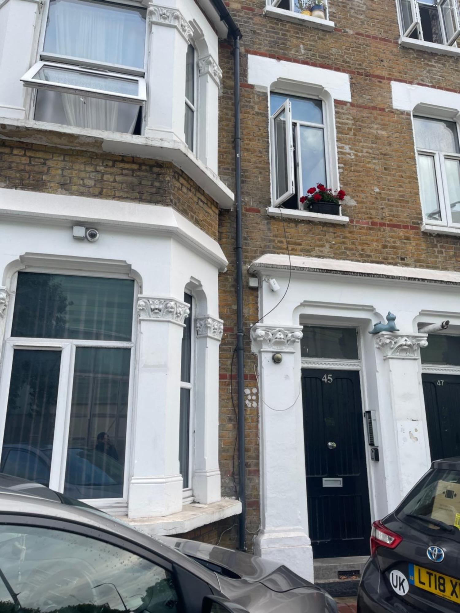 Flat Near Westfield * London