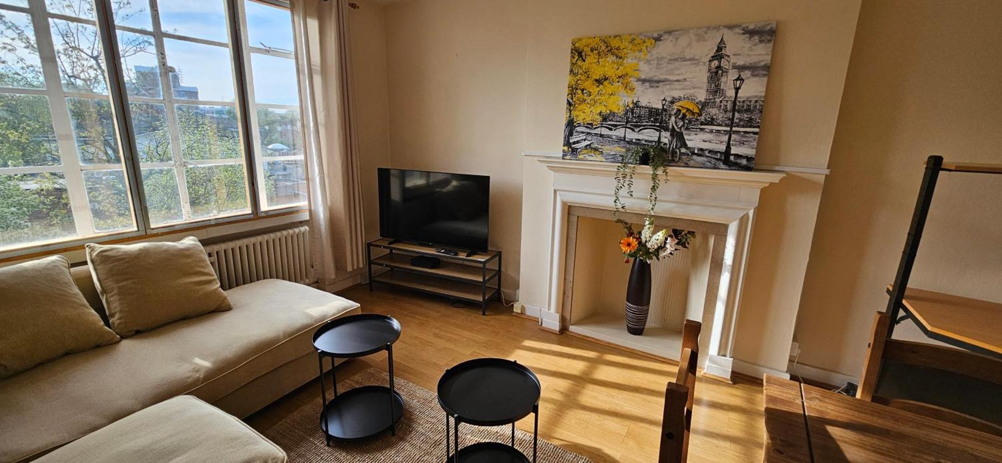 Elegant 1-Bed Flat, Sleeps 5, London Nw6 - 5 Mins To Jubilee, Bakerloo & Overground Lines Apartment London