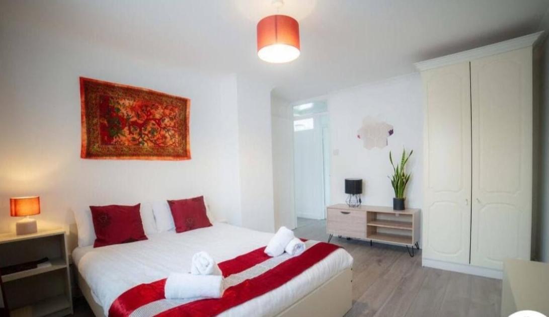 Ferienhaus Coolfin House - 3 Bedroom Near Excel & Custom House Station