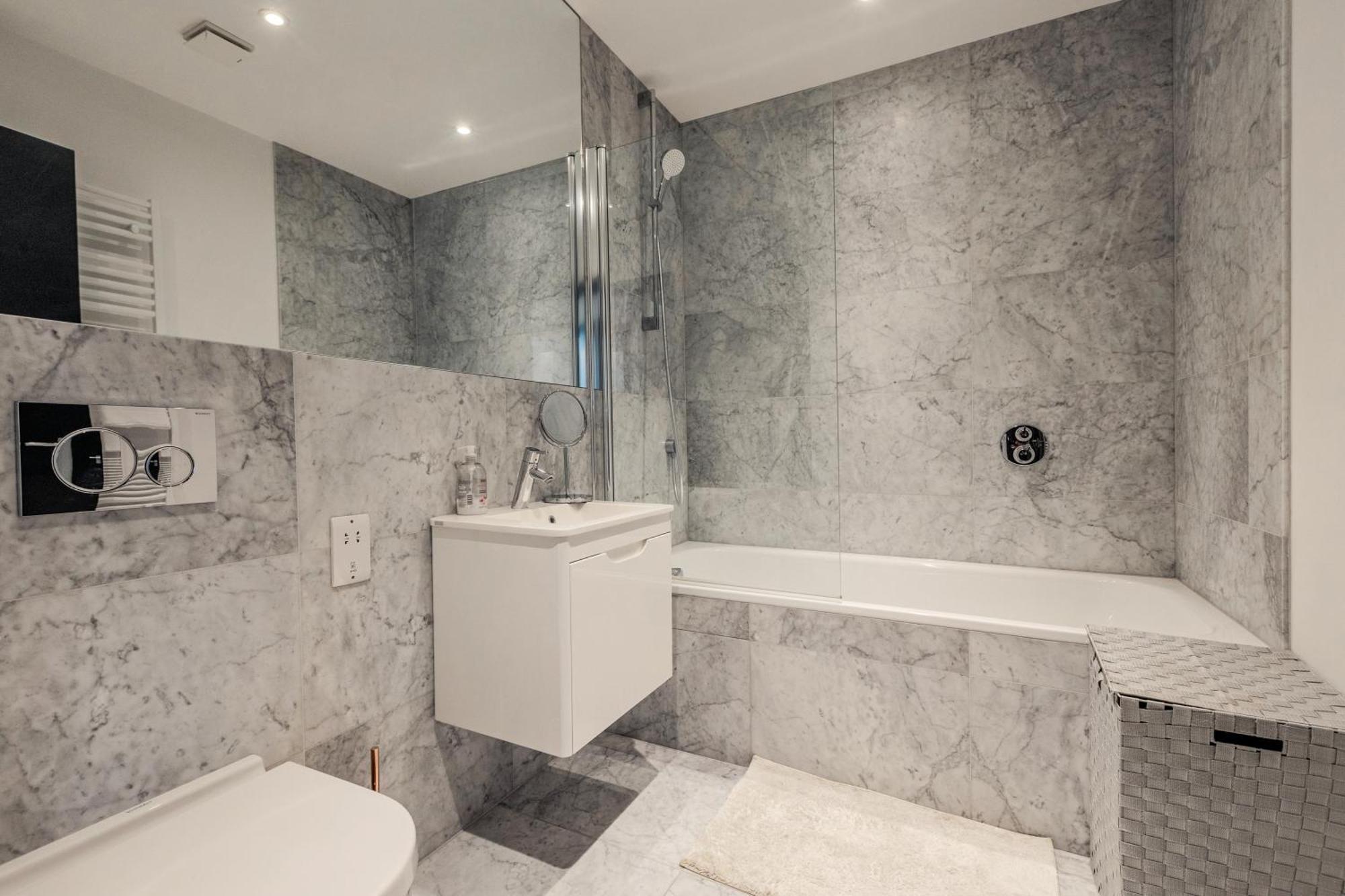 Amazing 2br Flat, Free Parking, By Battersea Apartment London