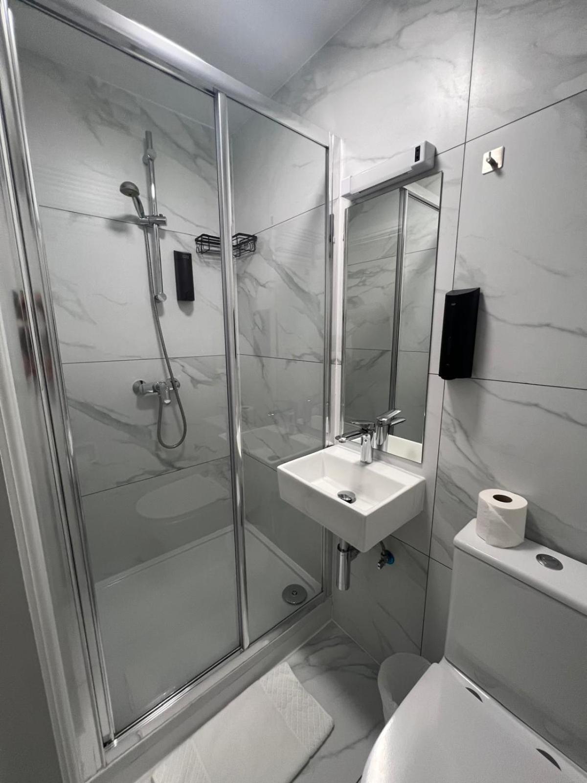 Hotel Tudor Court 3*