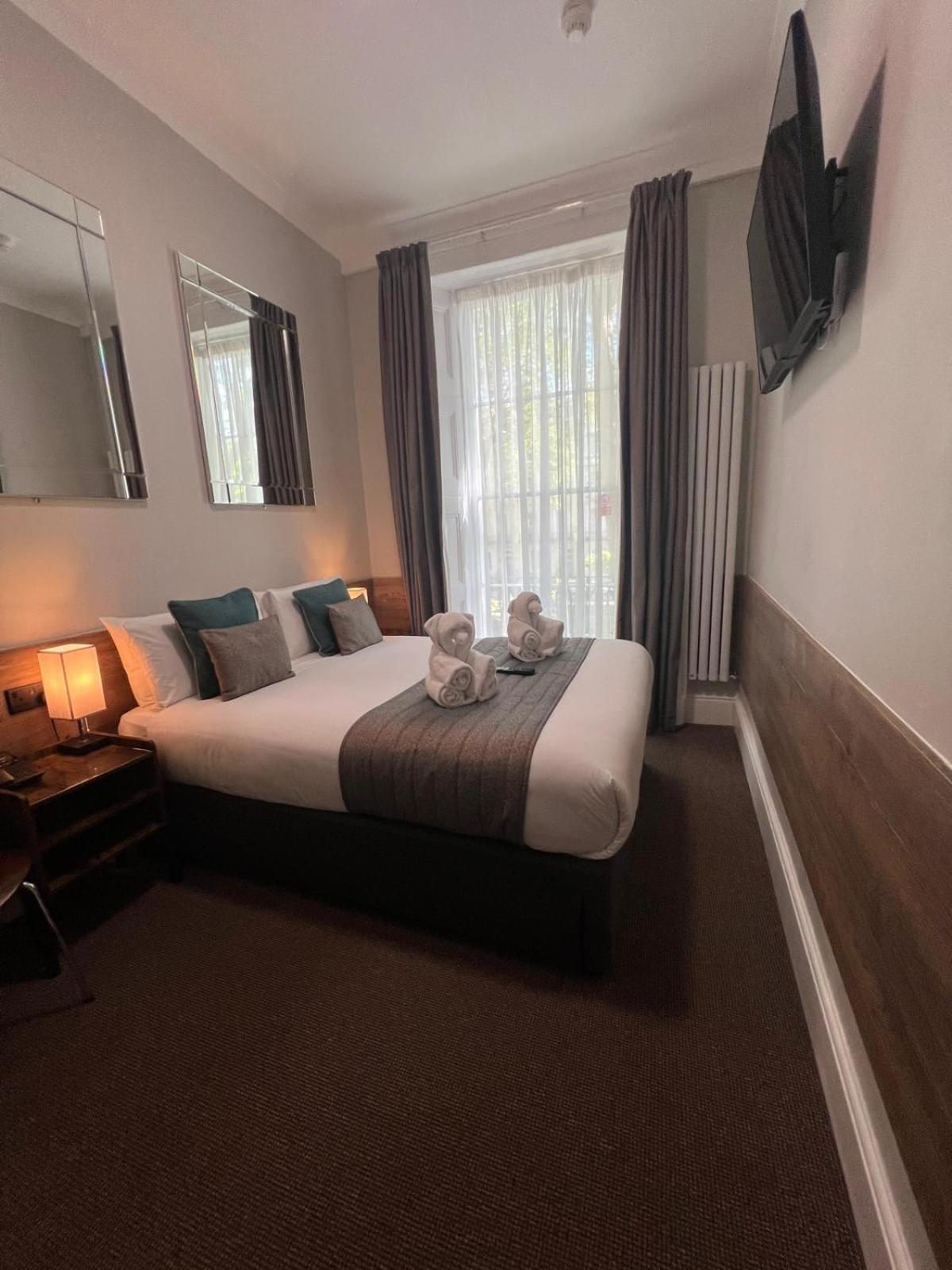Tudor Court Hotel Londen