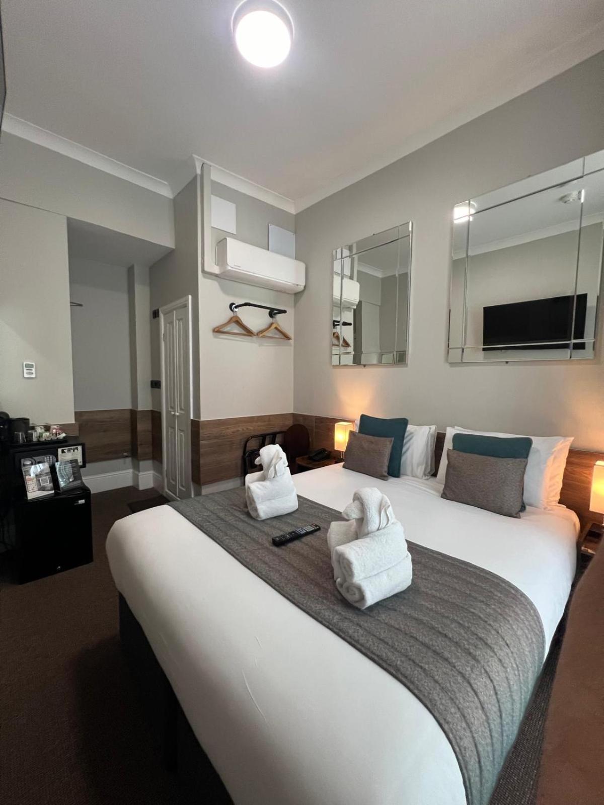 Tudor Court 3* Londen