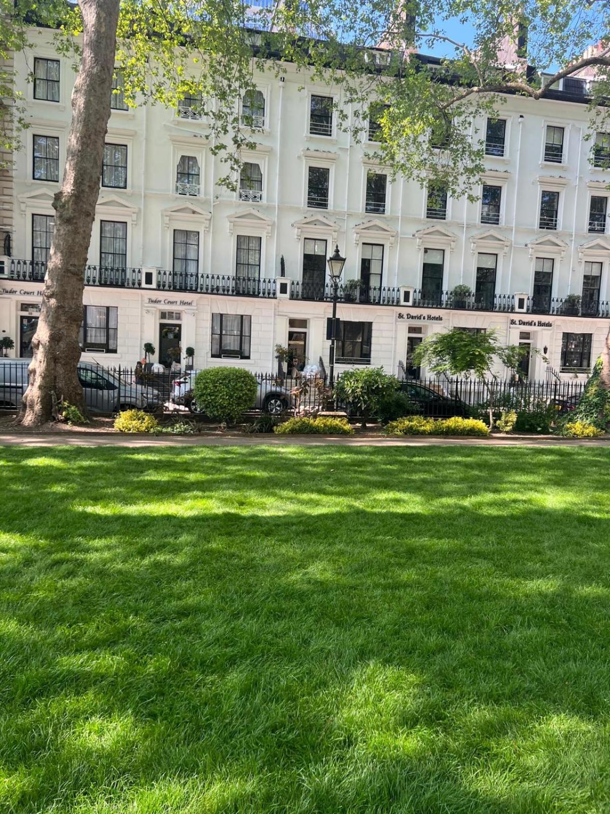 Tudor Court Hotel Londen