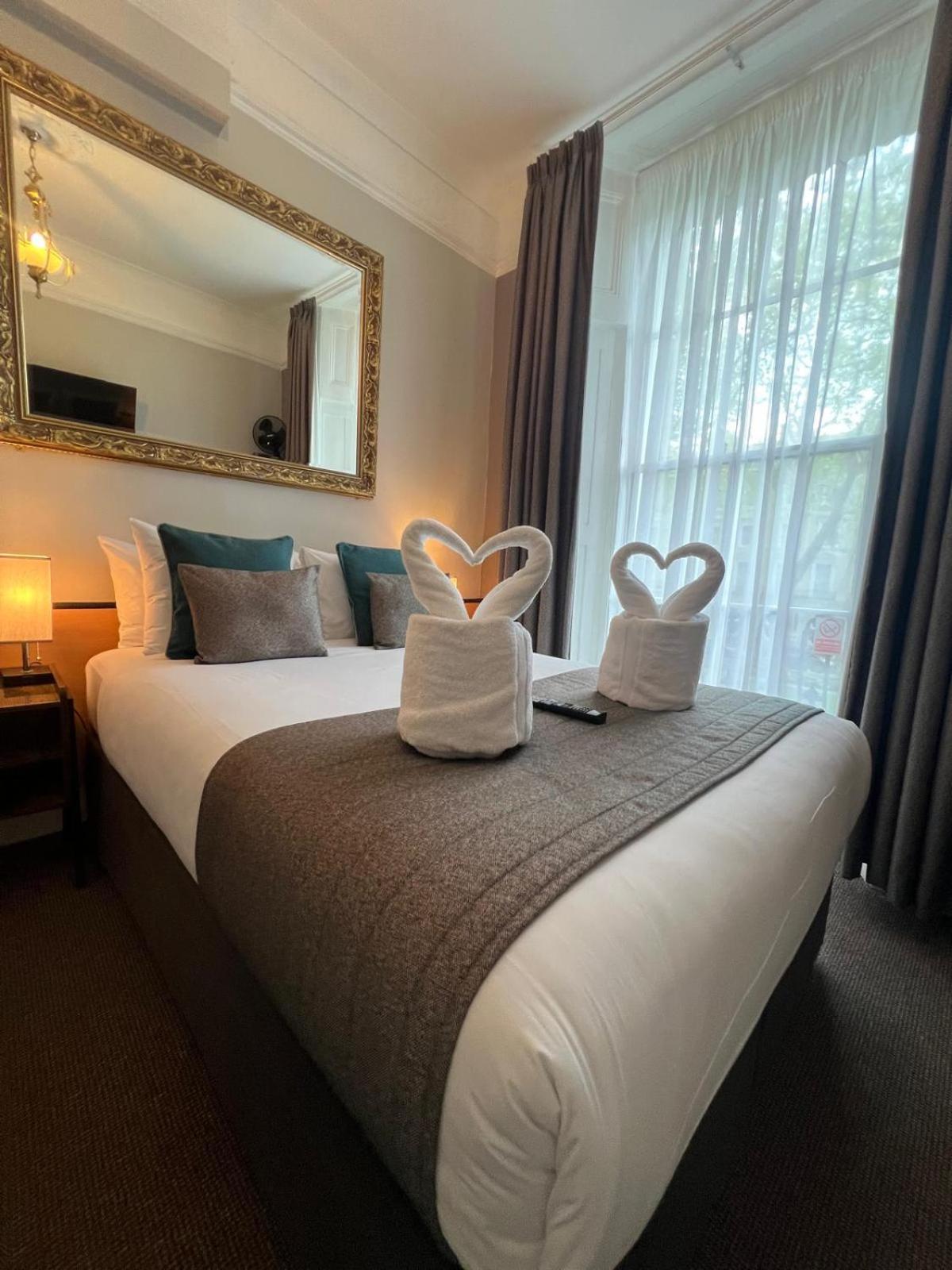 Tudor Court Hotel