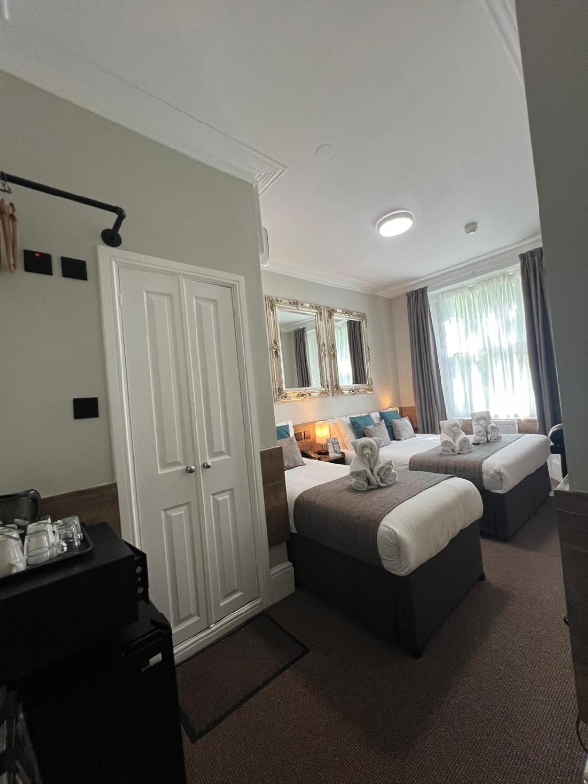 Tudor Court Hotel Londen