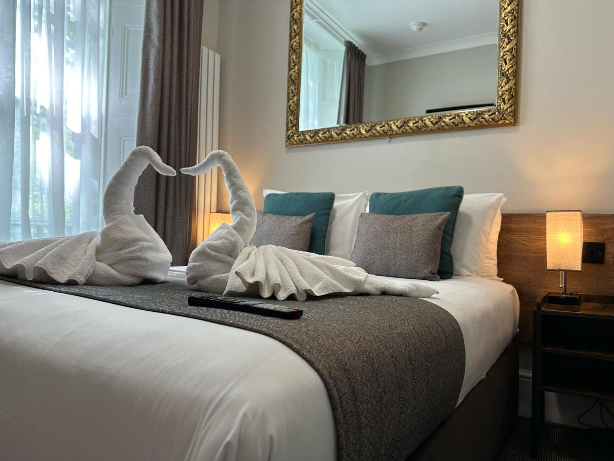 Hotel Tudor Court