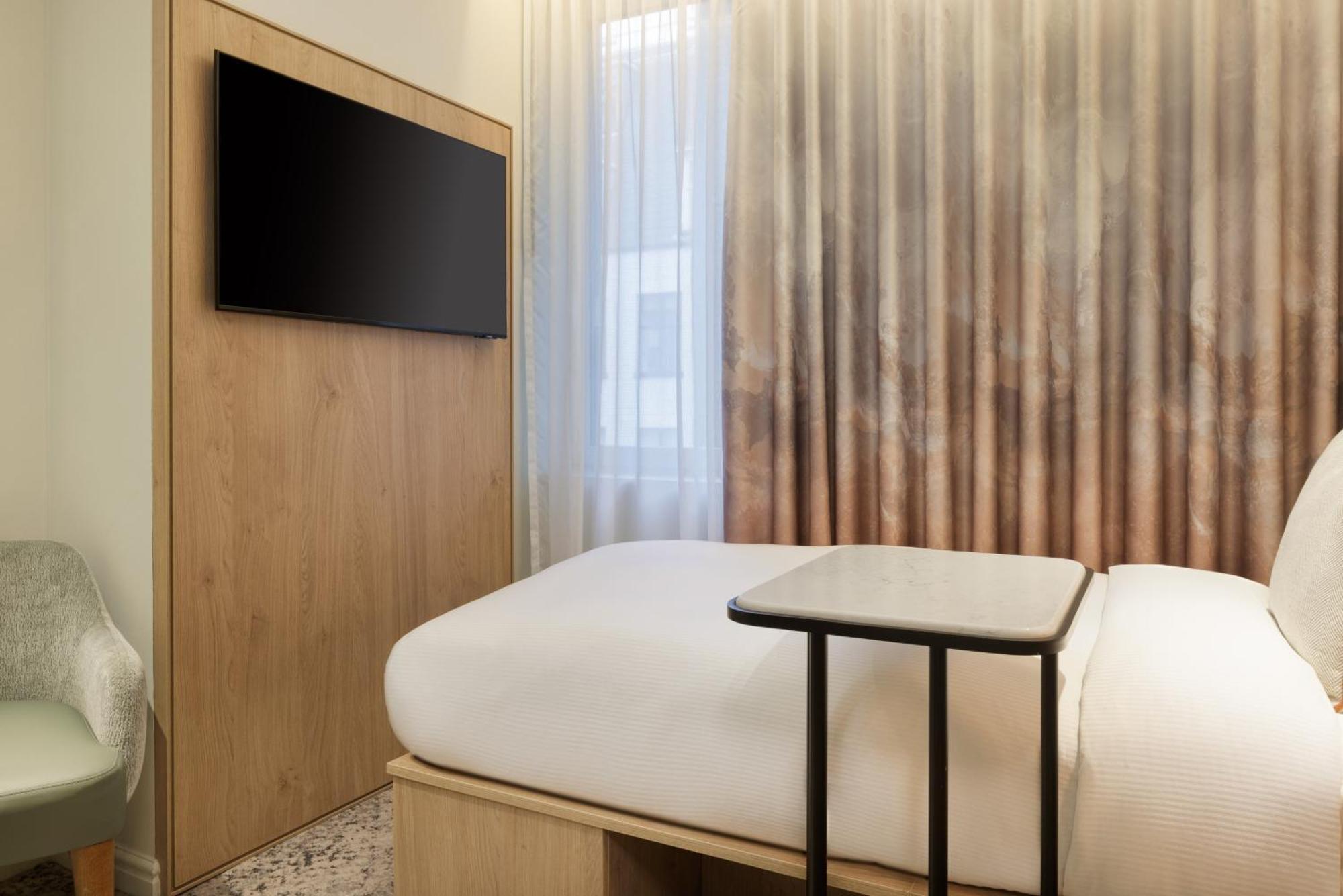 The Memoir Club Hotel London