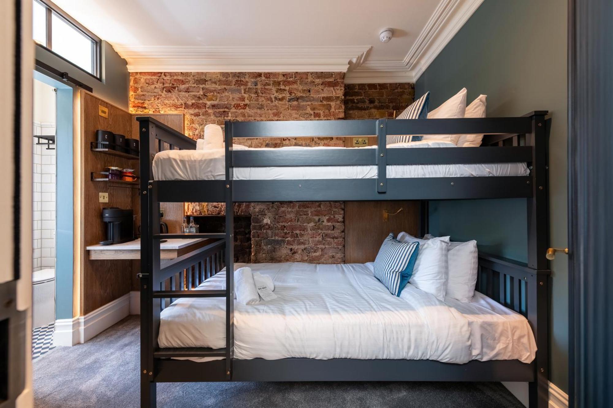 The Crown Pub & Guest house London