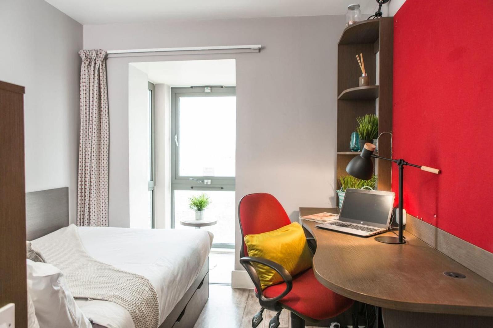 Apartment Stunning At Dashwood In For Students Only London