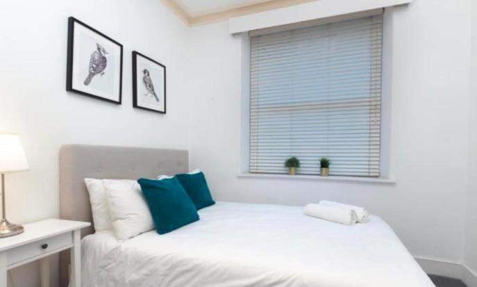 Chelsea Charm Radiant 3br Elegance Apartment *