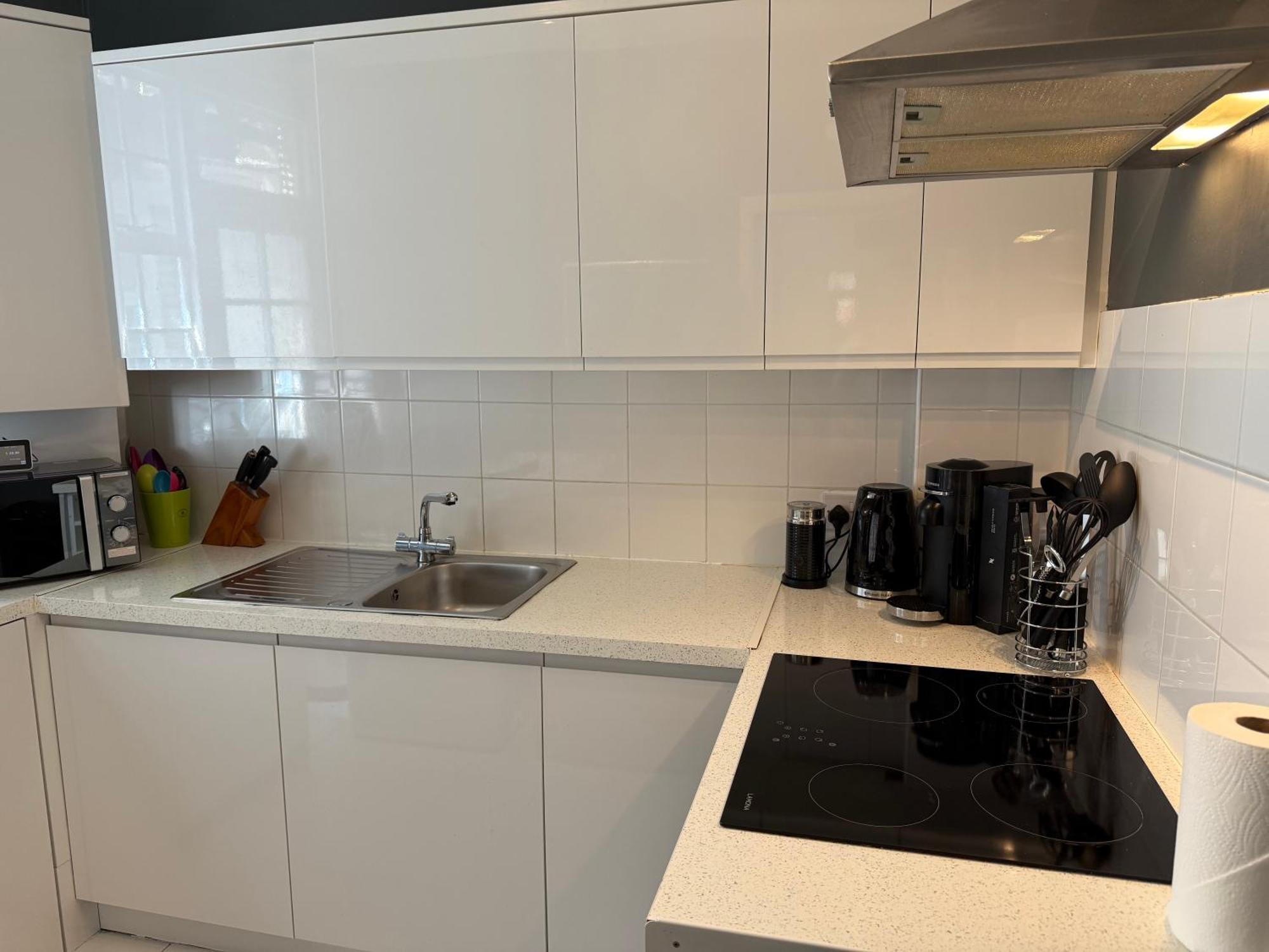 Stylish 3-bedroom Flat In Belsize Park Perfect For Families Business Trips! Apartment London