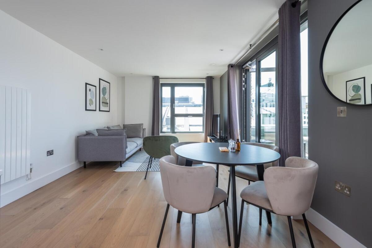 Stunning With Private Terrace * London